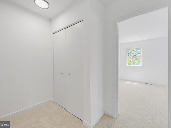2111 N Lincoln Street, Arlington VA 22207