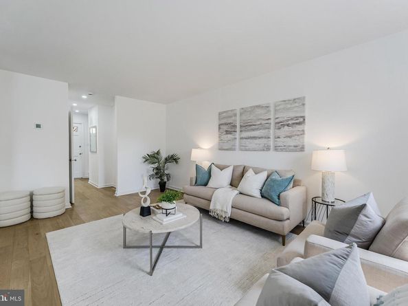 2111 N Lincoln Street, Arlington VA 22207