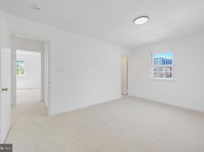 2111 N Lincoln Street, Arlington VA 22207