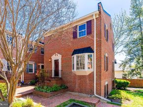 2111 N Lincoln Street, Arlington VA 22207