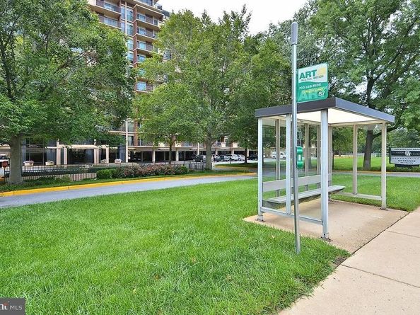 1300 Army Navy Drive 321, Arlington VA 22202