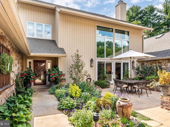 1034 Raffles Lane, Bryn Mawr PA 19010