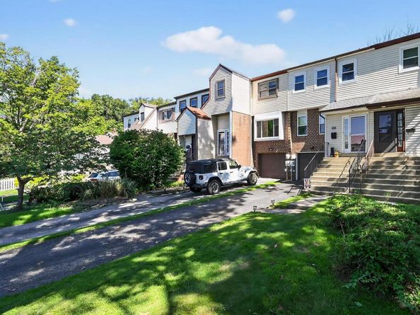 209 Birch Drive, Lafayette Hill PA 19444