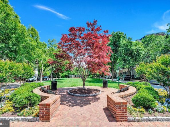 708 Day Lane, Alexandria VA 22314