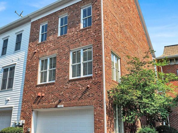 708 Day Lane, Alexandria VA 22314