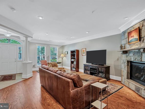 708 Day Lane, Alexandria VA 22314