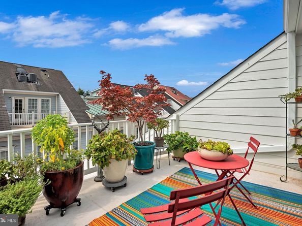 708 Day Lane, Alexandria VA 22314