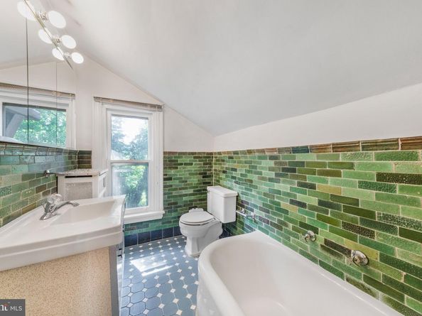 8210 Westminster Road, Elkins Park PA 19027