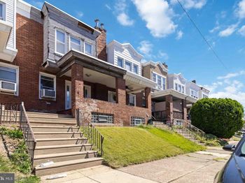 889 Anchor Street
