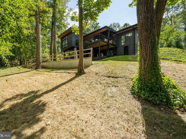 3406 Barger Drive, Falls Church VA 22044