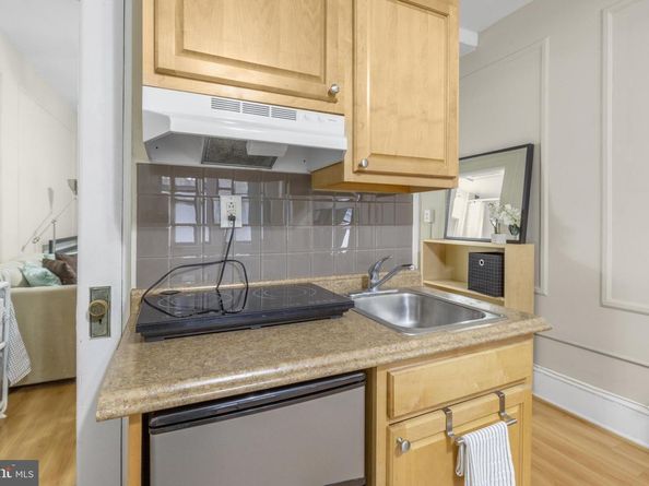 1324 Locust Street 329, Philadelphia PA 19107