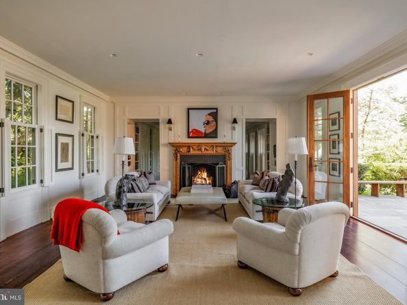 6400 Georgetown Pike, Mclean VA 22101
