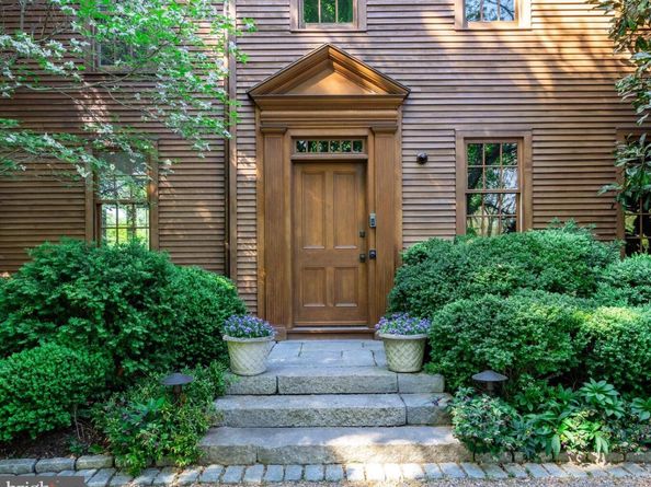 6400 Georgetown Pike, Mclean VA 22101