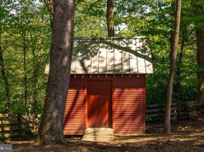 6400 Georgetown Pike, Mclean VA 22101