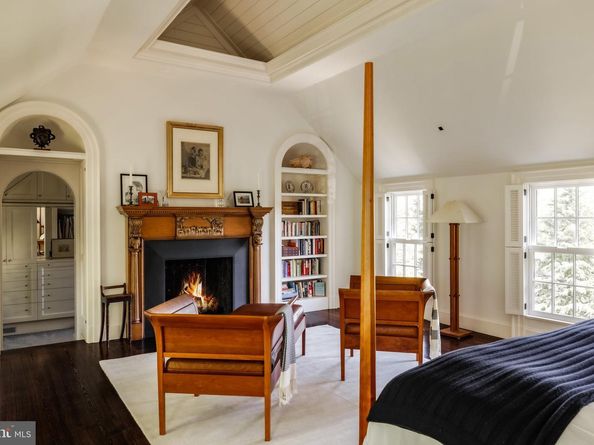 6400 Georgetown Pike, Mclean VA 22101