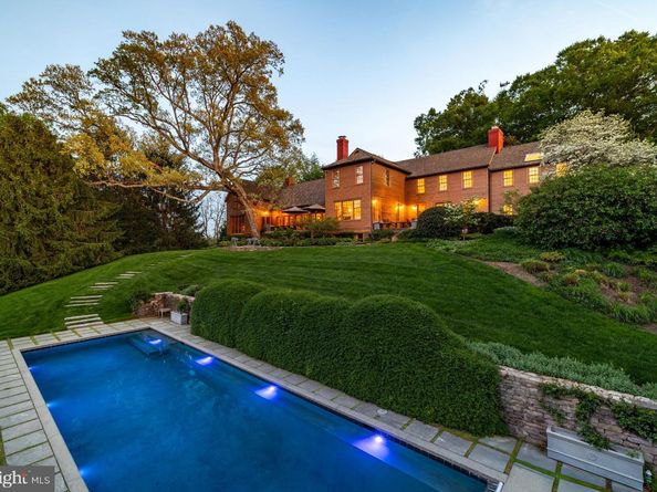 6400 Georgetown Pike, Mclean VA 22101