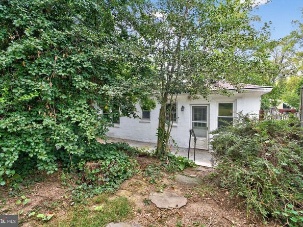 1801 N Taylor Street, Arlington VA 22207