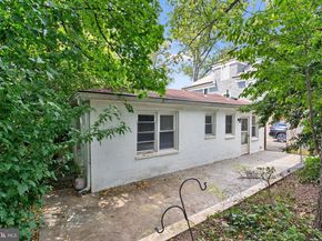 1801 N Taylor Street, Arlington VA 22207