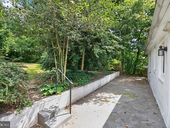 1801 N Taylor Street, Arlington VA 22207