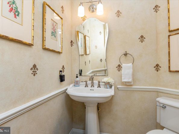 11308 Stonehouse Place, Sterling VA 20165