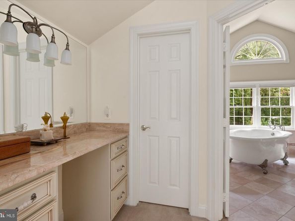 11308 Stonehouse Place, Sterling VA 20165