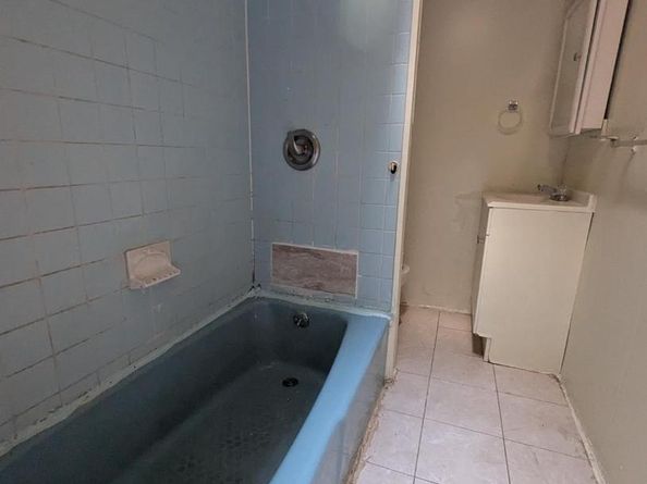 2650 S 68TH, Philadelphia PA 19142
