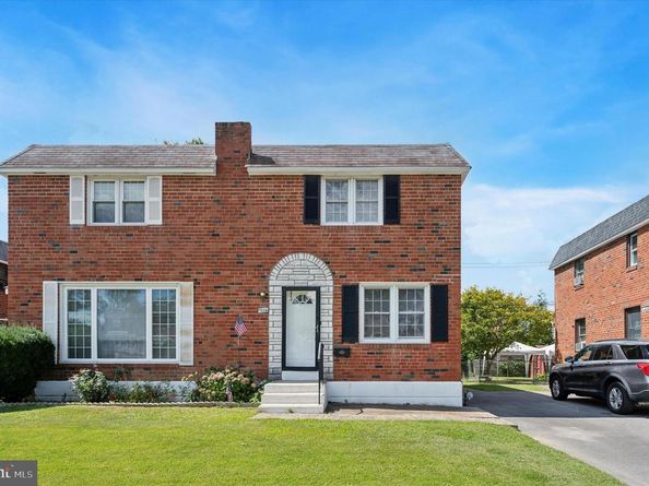 511 Clark Avenue, Folsom PA 19033