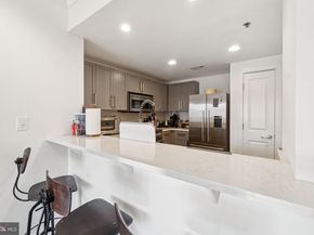 777 7TH Street NW 1024, Washington DC 20001