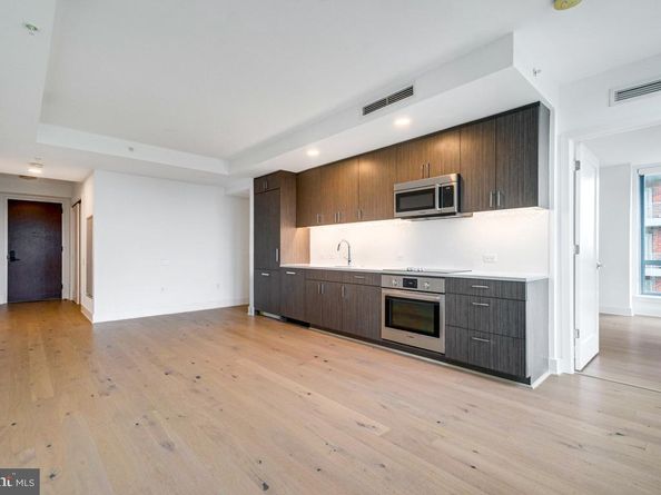 1211 Van Street SE 806, Washington DC 20003