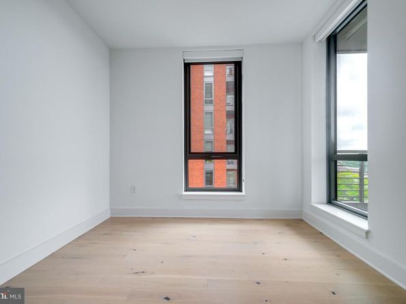 1211 Van Street SE 806, Washington DC 20003