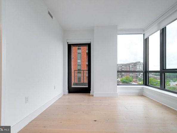 1211 Van Street SE 806, Washington DC 20003