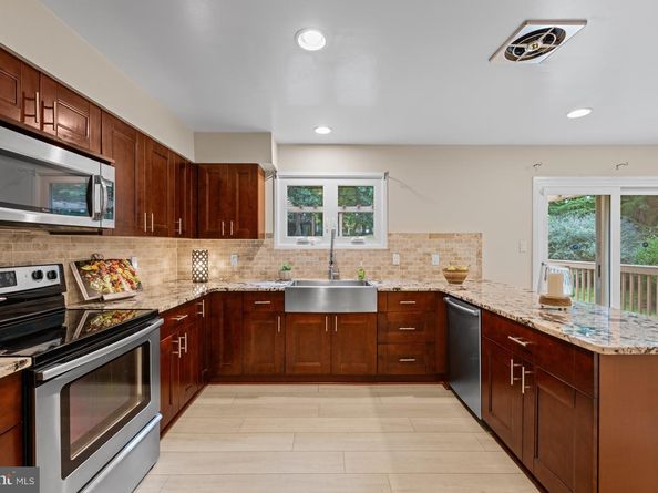 10847 Whiterim Drive, Potomac MD 20854