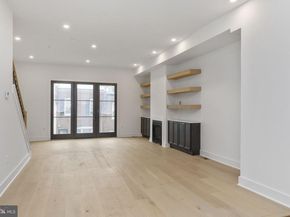4475 Fleming Street, Philadelphia PA 19127