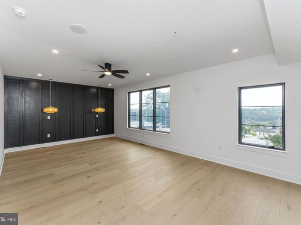 4475 Fleming Street, Philadelphia PA 19127