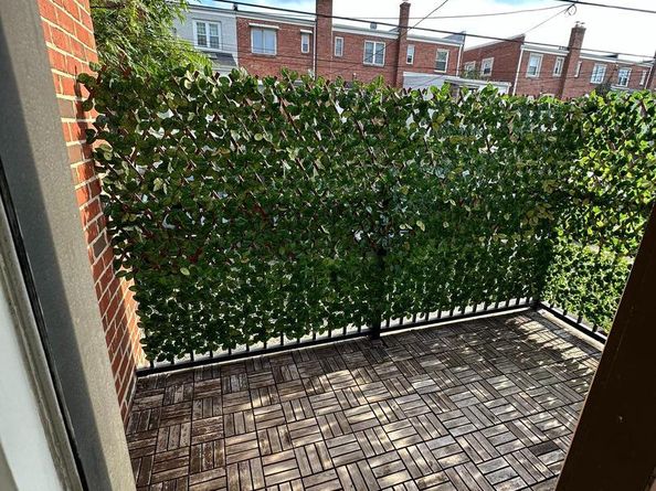 181 E Reed Avenue 204, Alexandria VA 22305