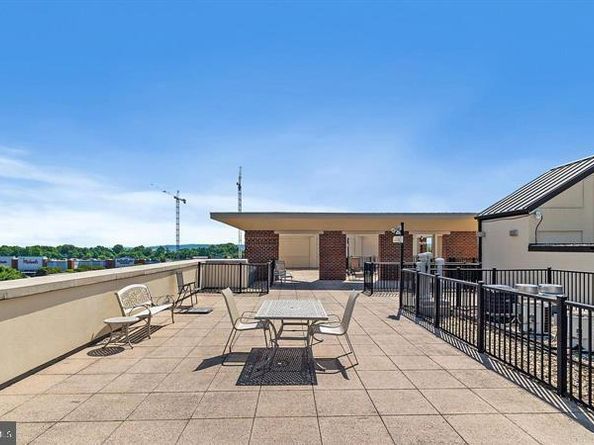 181 E Reed Avenue 204, Alexandria VA 22305