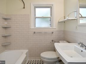 2100 S Quebec Street, Arlington VA 22204