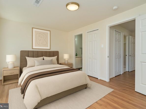 7616 Wood Mist Lane, Falls Church VA 22043