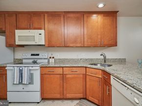 7616 Wood Mist Lane, Falls Church VA 22043