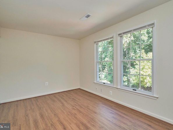 7616 Wood Mist Lane, Falls Church VA 22043