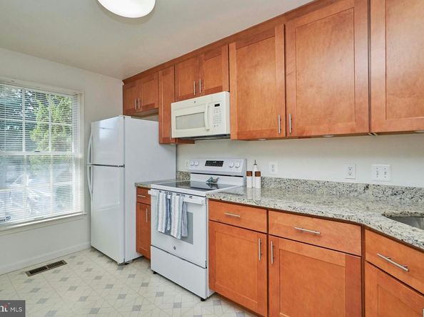 7616 Wood Mist Lane, Falls Church VA 22043