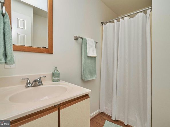 7616 Wood Mist Lane, Falls Church VA 22043