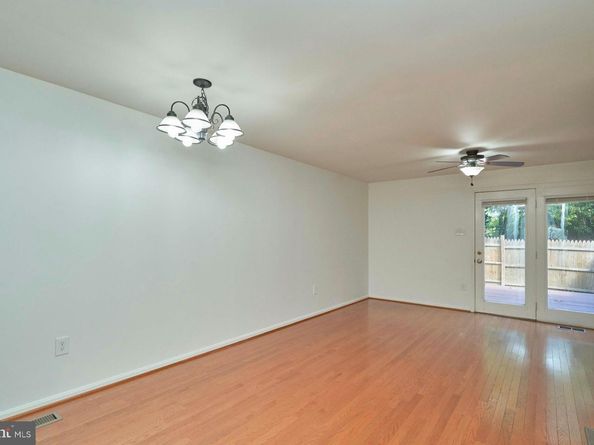 7616 Wood Mist Lane, Falls Church VA 22043