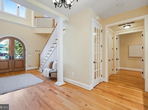 217 Talahi Road SE, Vienna VA 22180