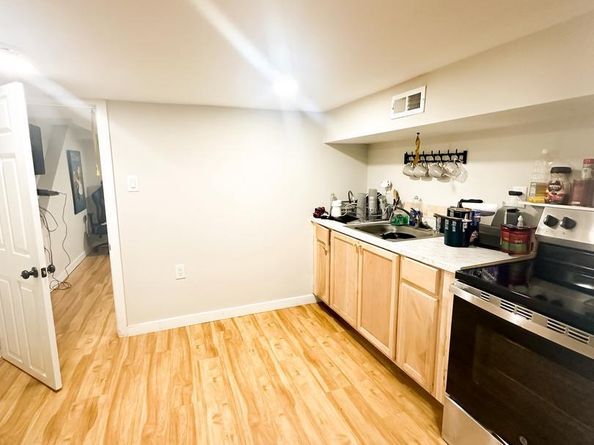 2552 S Beulah St, Philadelphia PA 19148