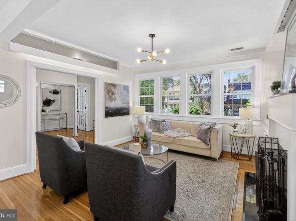 5241 42nd Street NW, Washington DC 20015