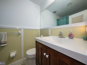 919 W Montgomery Avenue 25, Bryn Mawr PA 19010