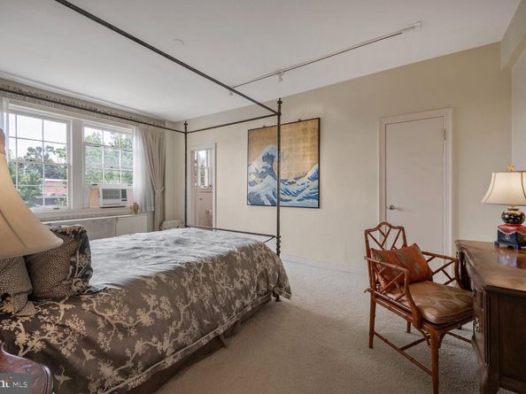 2737 Devonshire Place NW 418, Washington DC 20008