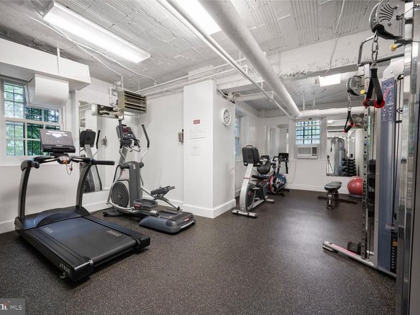 2737 Devonshire Place NW 418, Washington DC 20008