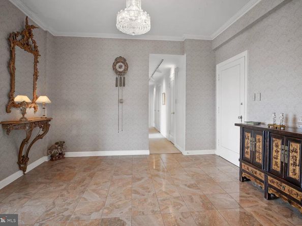 2737 Devonshire Place NW 418, Washington DC 20008